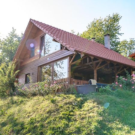 Valea Tirnei Rose Hip Hill Farm Bed & Breakfast エクステリア 写真